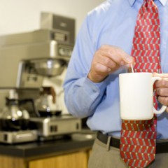 Kaffeevollautomaten fürs Büro mieten oder kaufen? Darauf sollten Sie achten