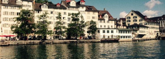 Schweizer Kantone: Zwischen Wirtschaftswachstum und Defiziten